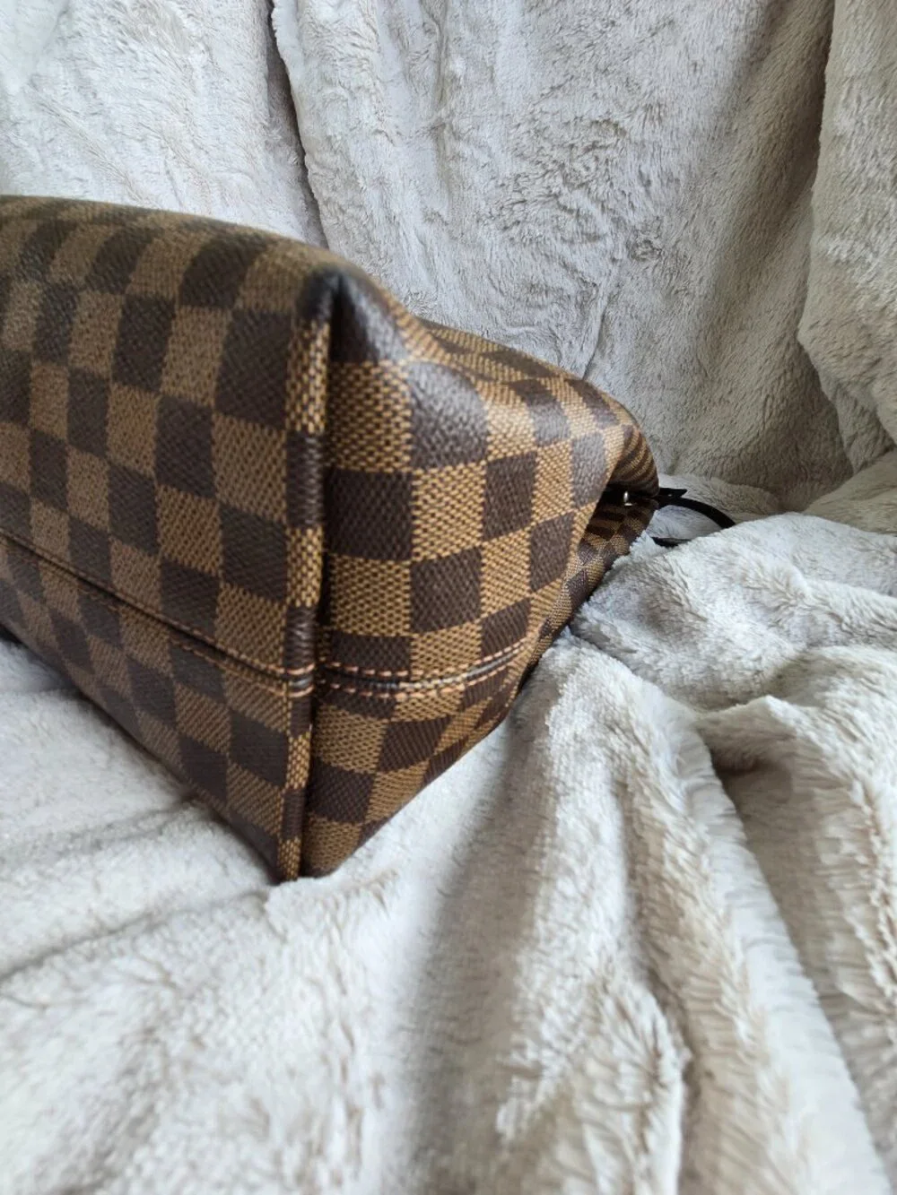 Louis Vuitton Damier Ebene Graceful MM